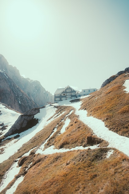Discover El Colorado Lodge